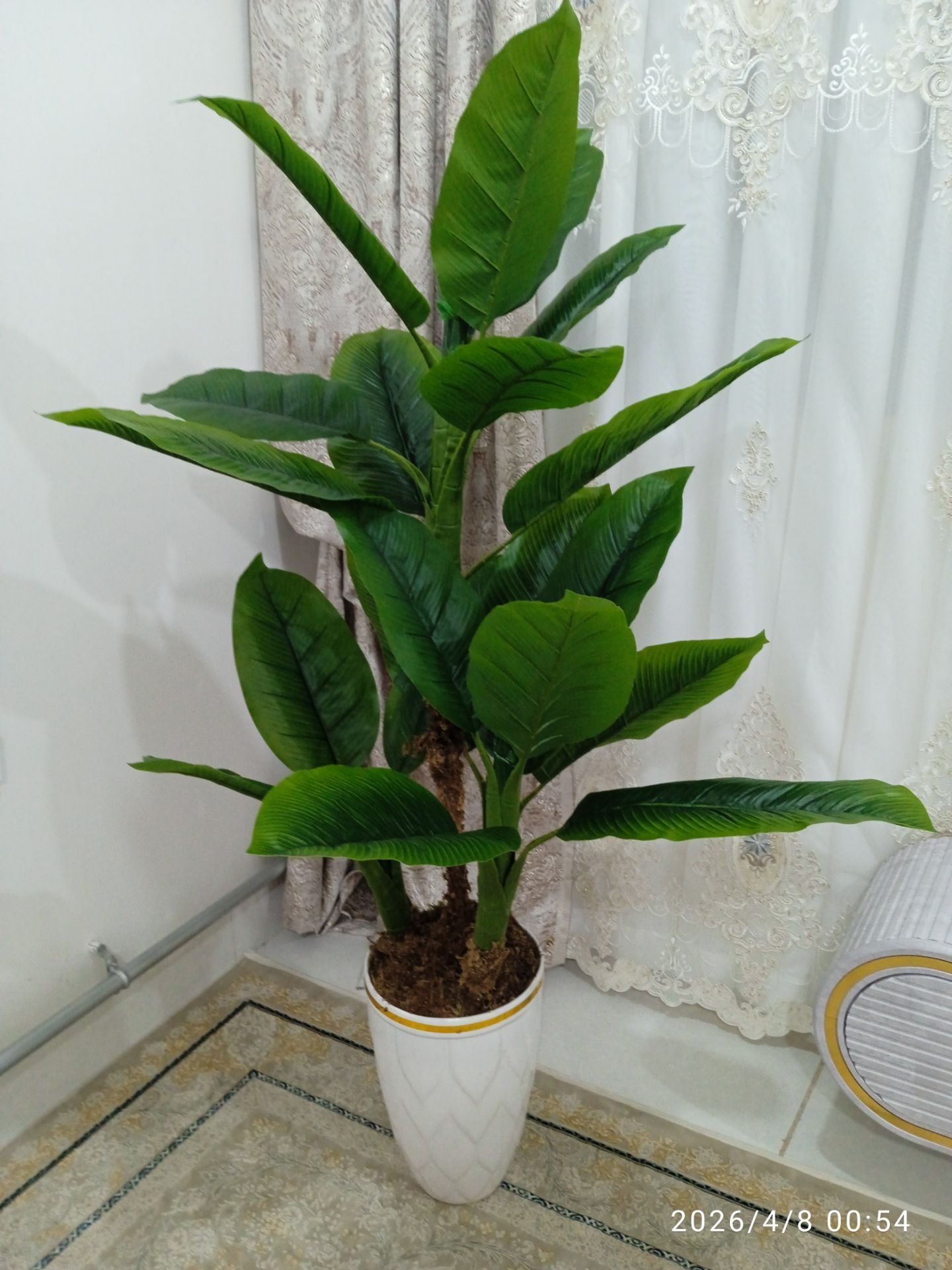 گل مصنوعی ارتفاع ۱۹۰ با ۴ تنه ۱۸ برگ درختچه ای تایوانی برند لوکسین